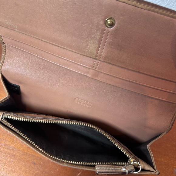 Coach women Wallet - Picture 4 of 6